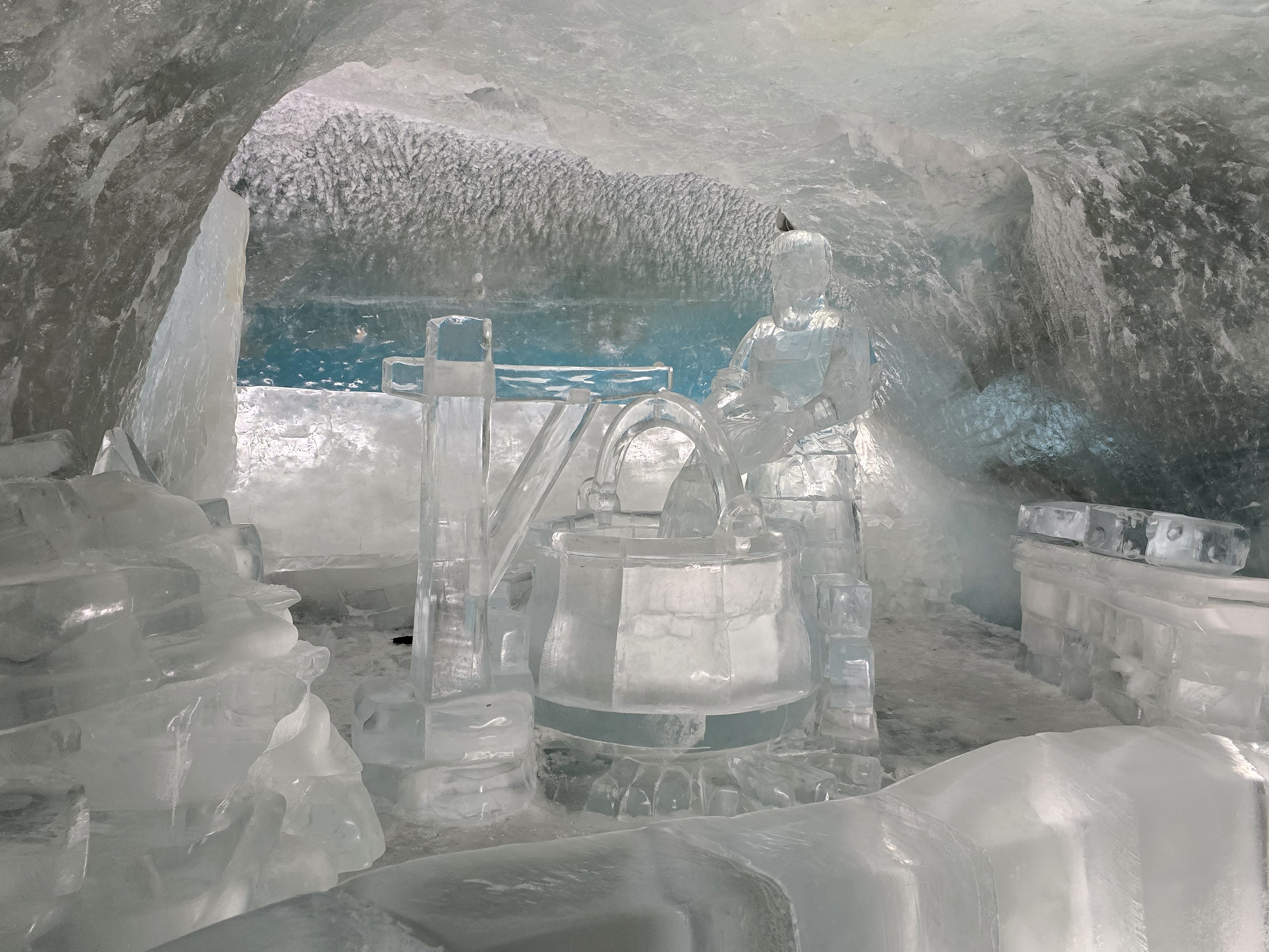 Ice sculpture in the Matterhorn Glacier Palace